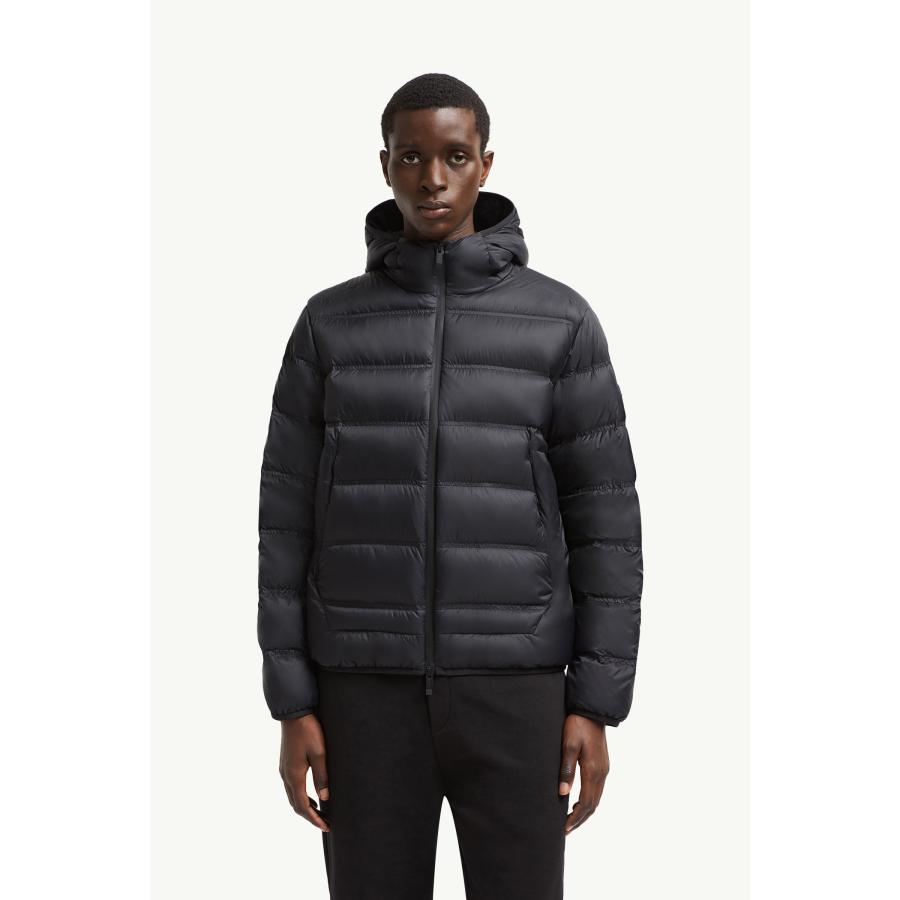 MONCLER（モンクレール） メンズ ダウンジャケット Gardy Hooded Short