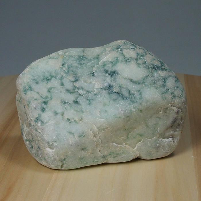 糸魚川産翡翠 青海海岸 海石 HS216T : 水晶天然石専門店ムーン