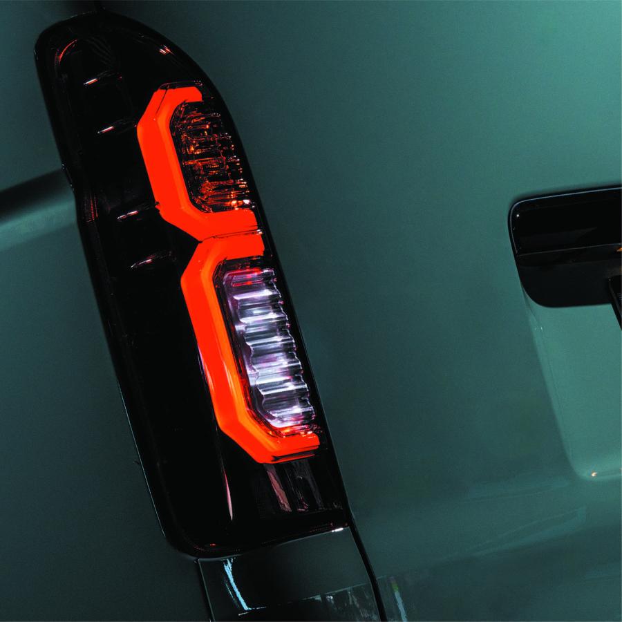 415COBRA 415コブラ COBRA ハイエース用 テールランプ （クリスタル