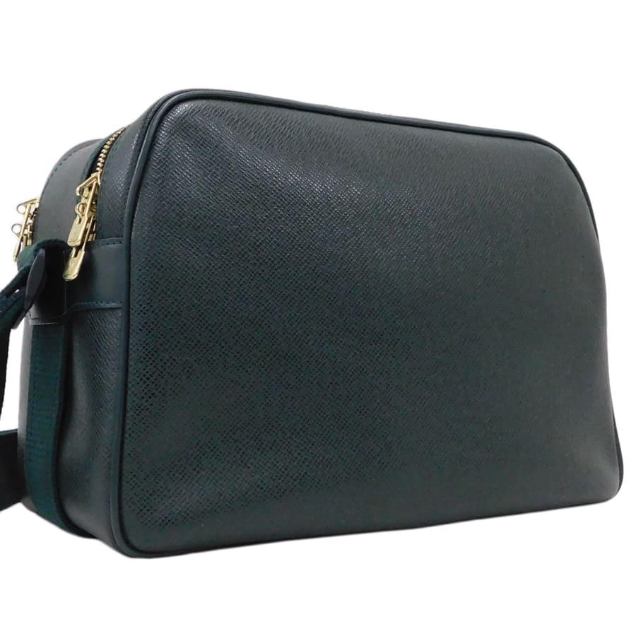 LOUIS VUITTON（ルイ・ヴィトン） 新品同様 タイガ リポーターPM