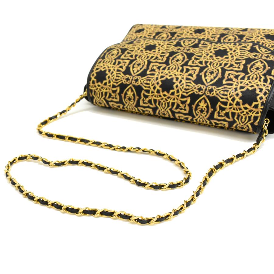 印傳屋（INDEN-YA） 新品同様 甲州印伝 チェーンショルダーバッグ 鹿革