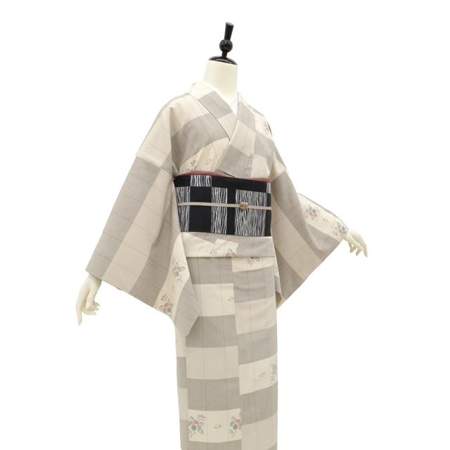 紬 着物 未使用 正絹 袷 十日町 白磁 庭野真平 作 白 グレー 格子 椿