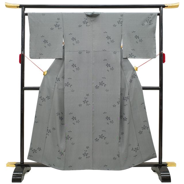 小紋 着物 未使用 正絹 袷 黒グレー 万筋 細縞 桜 カジュアル 春 冬