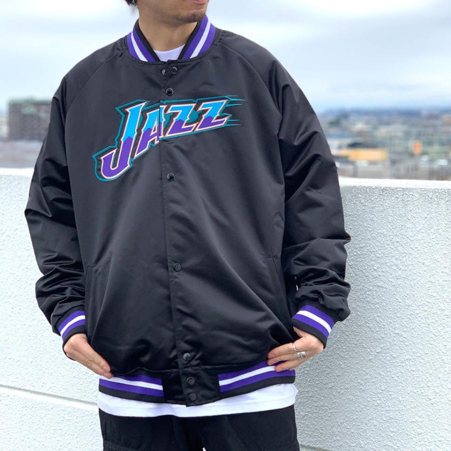 Mitchell&Ness（ミッチェルアンドネス） サテンジャケット スタジャン
