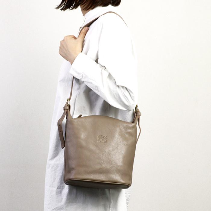 IL BISONTE（イルビゾンテ） バッグ ショルダーバッグ レザーバケツ