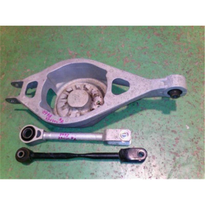 日産 純正 スカイライン 《 V36 》 右リアロアアーム P80900-22012469