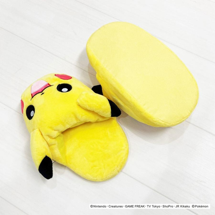 ニトリ（NITORI） ピカチュウの可愛いクニャック(ルームシューズ
