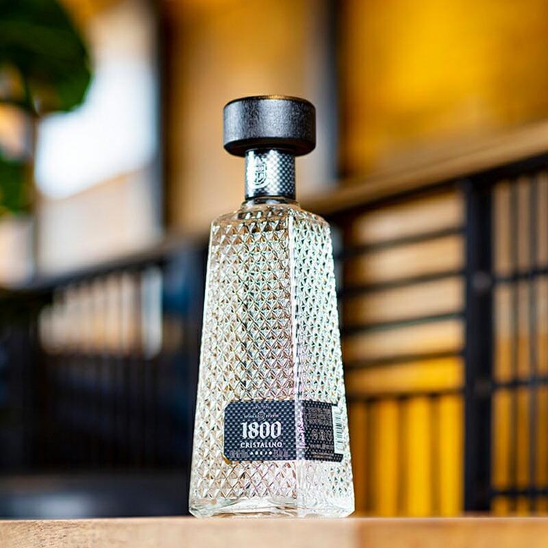 アサヒ（asahi） クエルボ 1800 クリスタリーノ 35度 750ml 送料