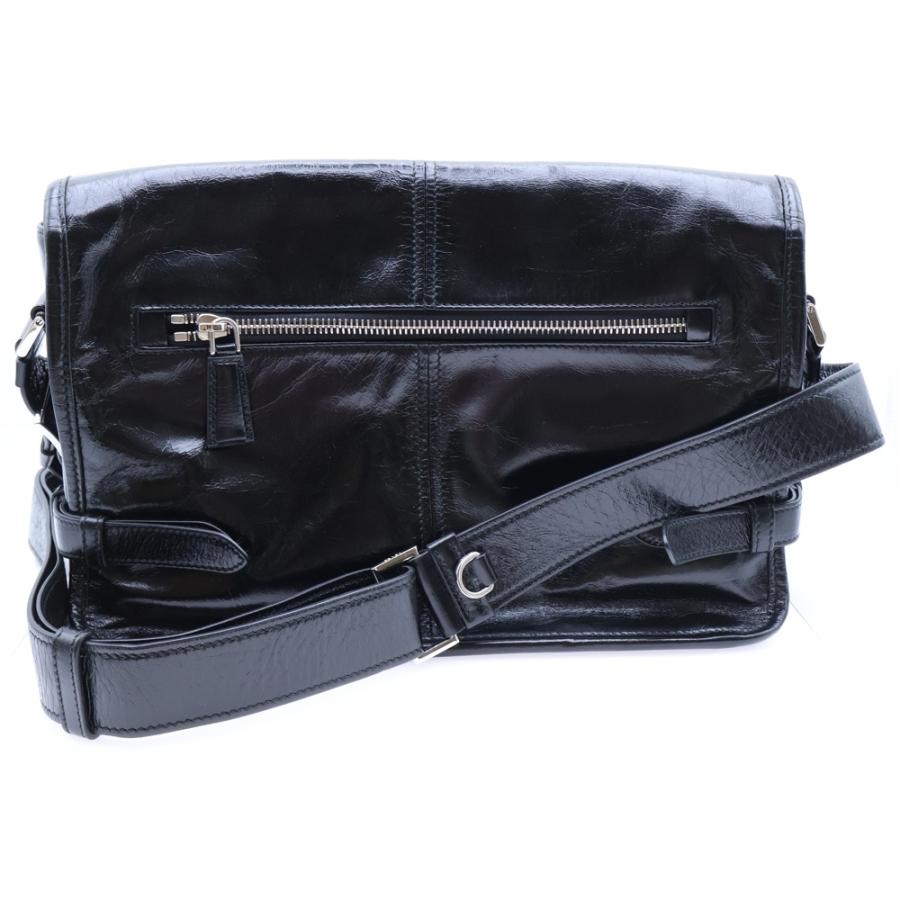 PRADA（プラダ） ショルダーバッグ ブラック ソフトルックスレザー