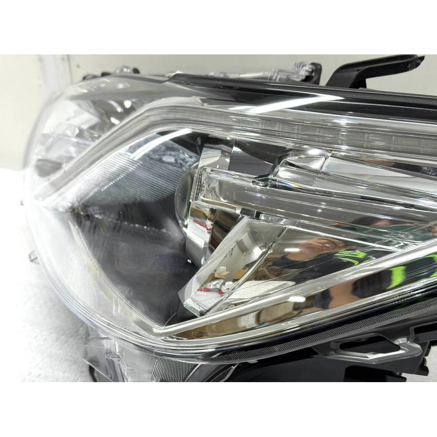 ☆美品☆ トヨタ クラウン ロイヤル GRS210 AWS210/211 前期 純正 左