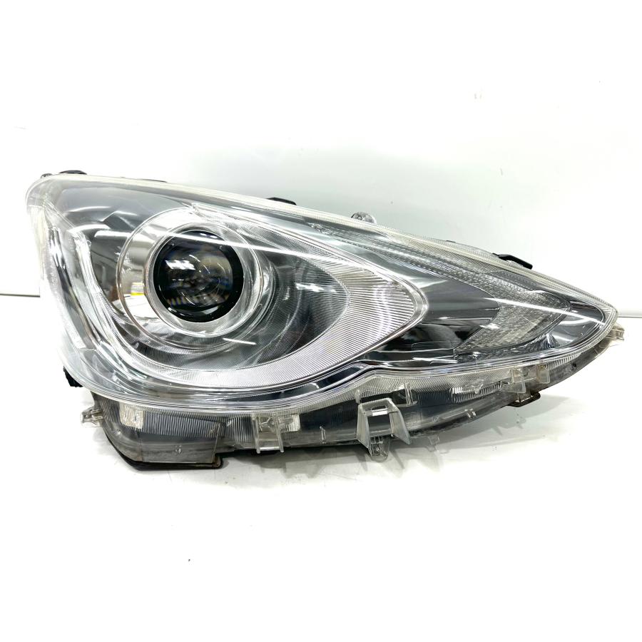 ☆研磨レンズ綺麗☆ トヨタ アクア NHP10 中期 純正 右 LED ヘッド