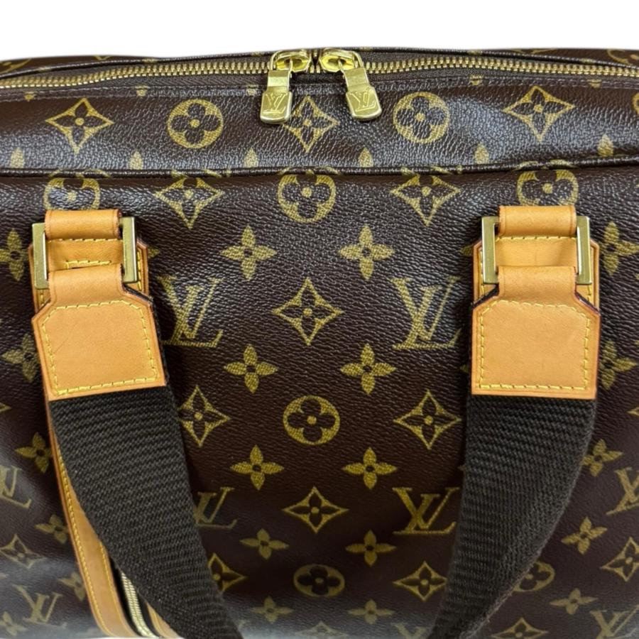 LOUIS VUITTON（ルイ・ヴィトン） サック・ボスフォール モノグラム