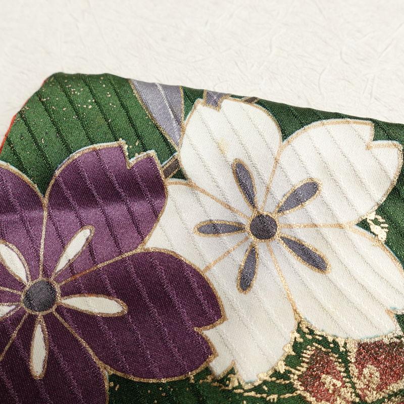 中古 振袖 綸子 正絹 古典柄 金駒刺繍 袷仕立て 身丈167cm 裄丈70cm