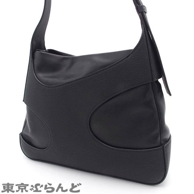 サルヴァトーレフェラガモ Salvatore Ferragamo ホーボーバッグ