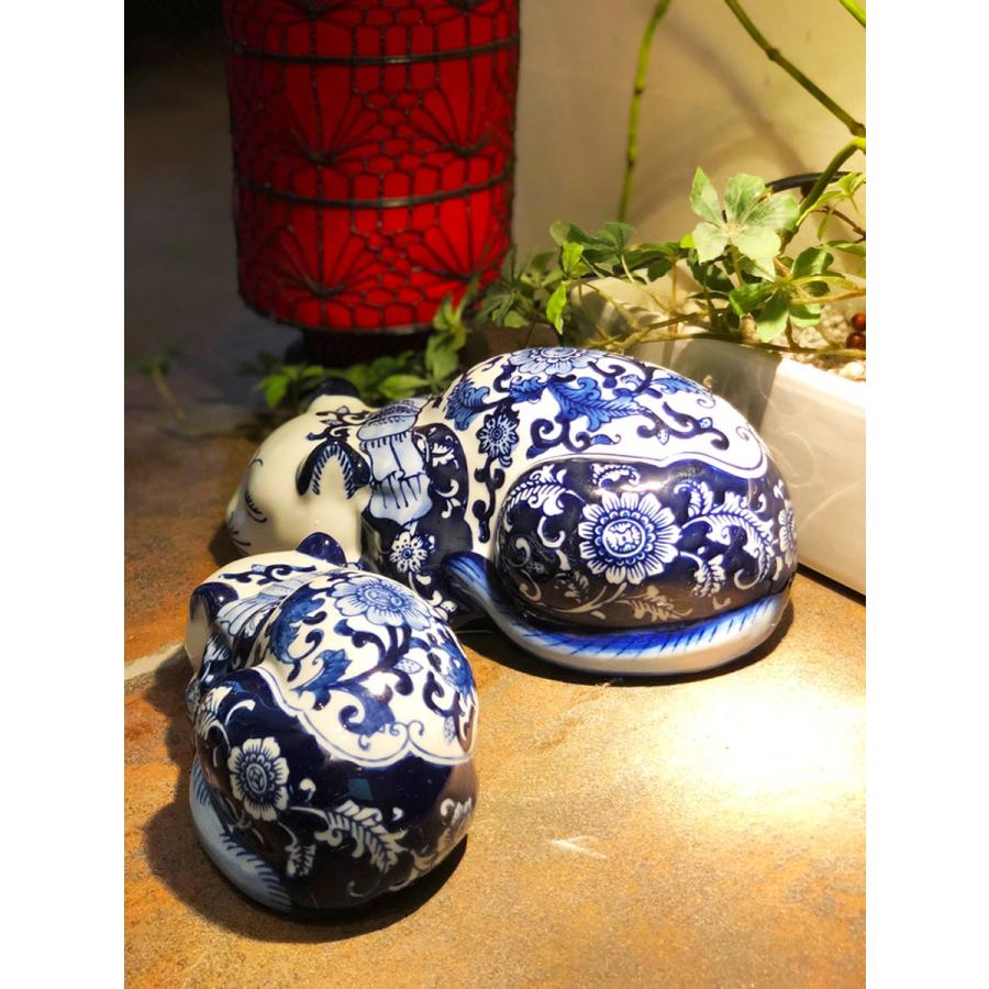 THE-SECRET-GARDEN シノワズリ ブサカワ 猫 置物 大 青白陶器 ネコ