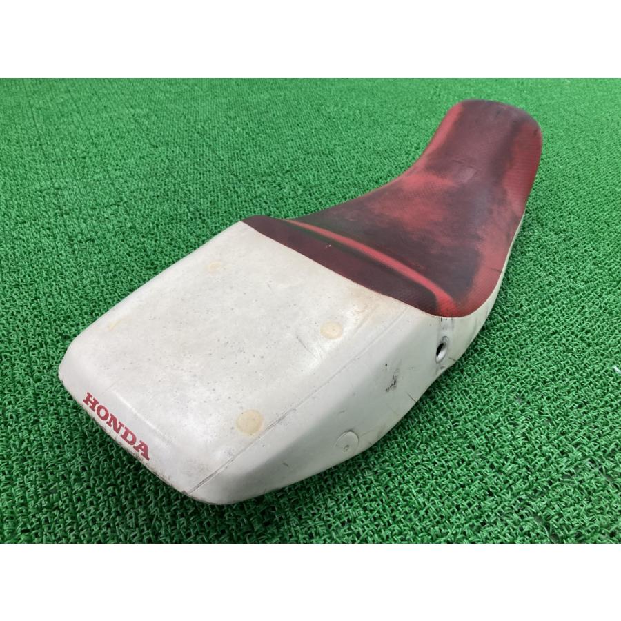 ホンダ（HONDA） FTR223 シート 純正 中古 バイク 部品 張替え素材にお