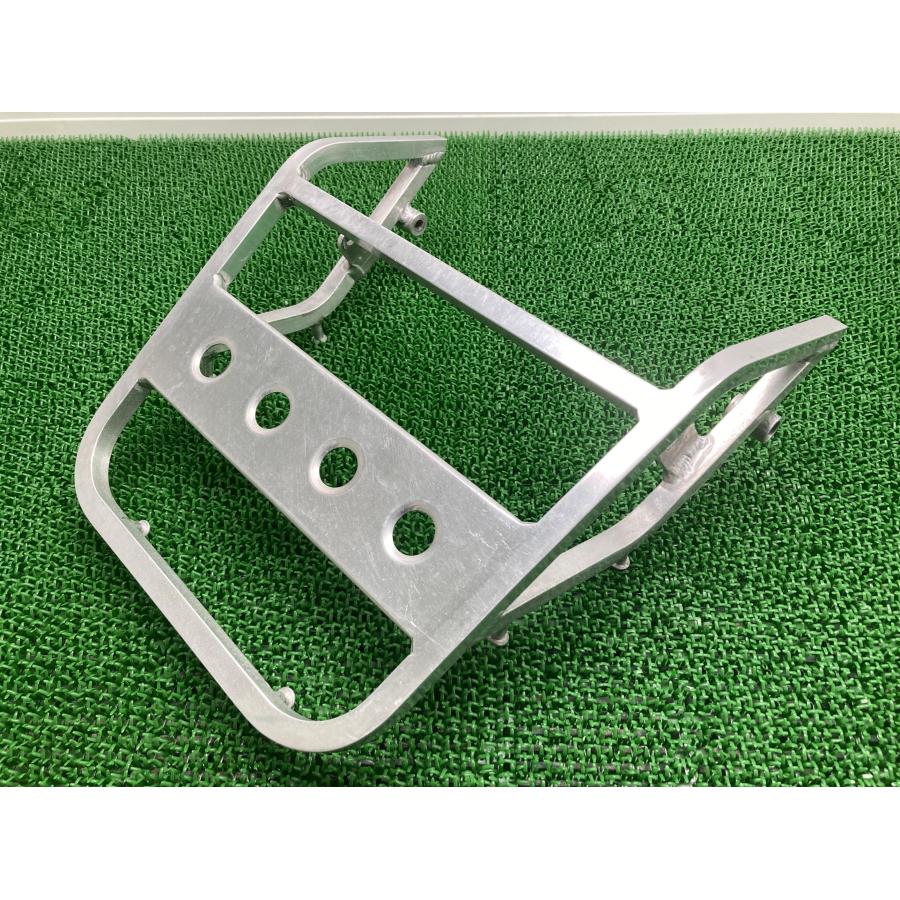 ラフ＆ロード製GPZ900R リアキャリア 社外 中古 バイク 部品 ZX900A