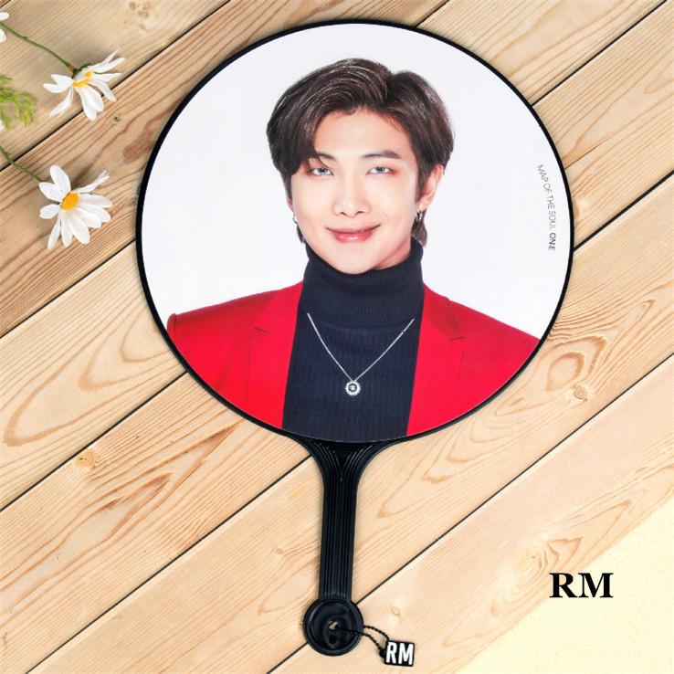 送料無料 BTSグッズ うちわ 団扇 防弾少年団 バンタン BT21 写真 応援