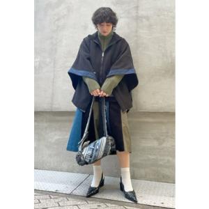 Desigual（デシグアル） ポンチョ フェイクレザー・ポンチョ