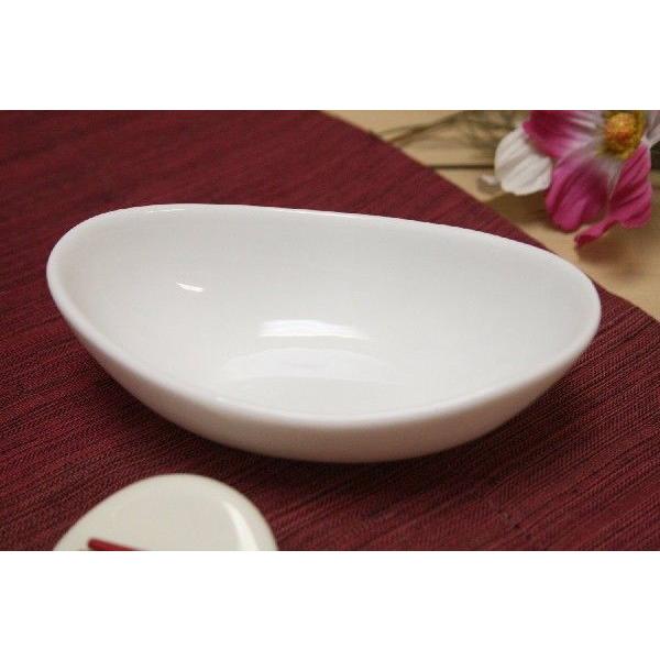 □日本製 美濃焼 製造・直売 舟型小鉢 白 白磁器 舟形 船形 舟型 船型