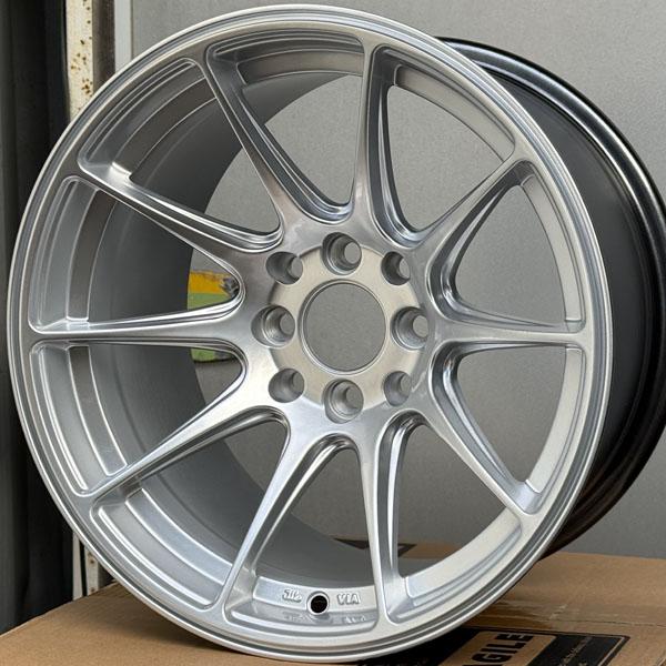 在庫限り 人気商品 新品 15×8.25J ±0 PCD 100 114.3 4穴 15インチ