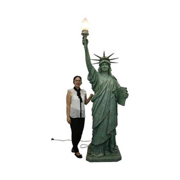 自由の女神・フィギュアNEW ビッグサイズ（272cm） ※この商品は別途