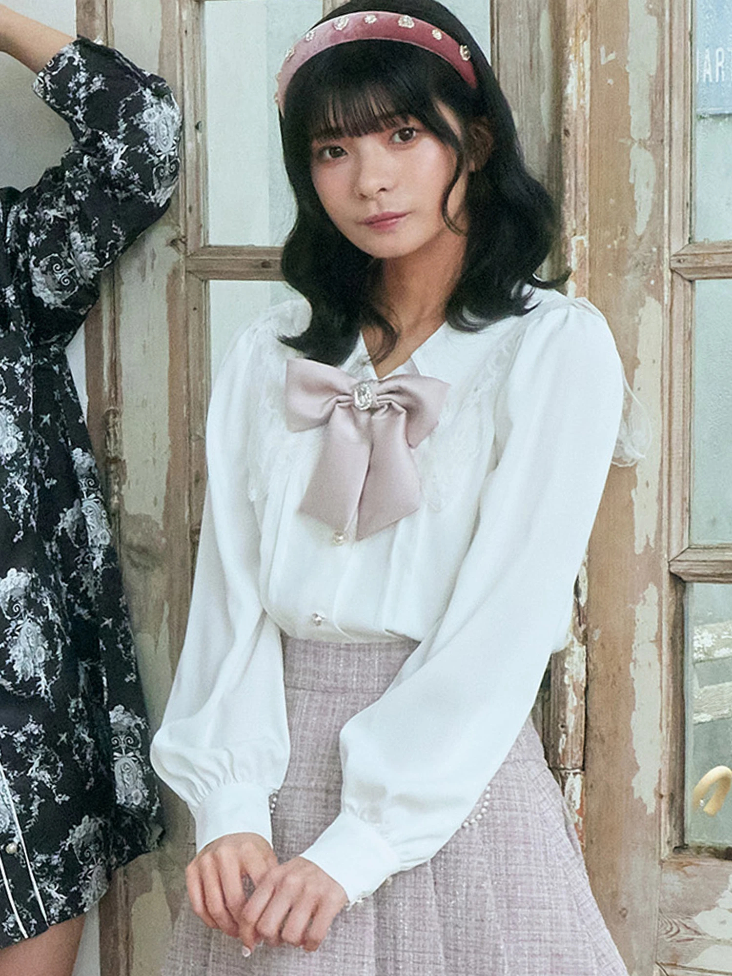 ビジューリボンセーラーカラーブラウス - Ank Rouge(アンクルージュ)の