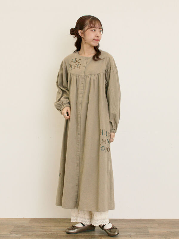 セール】 【マカベアリス×Samansa Mos2】刺繍ワンピース《S/Mサイズ