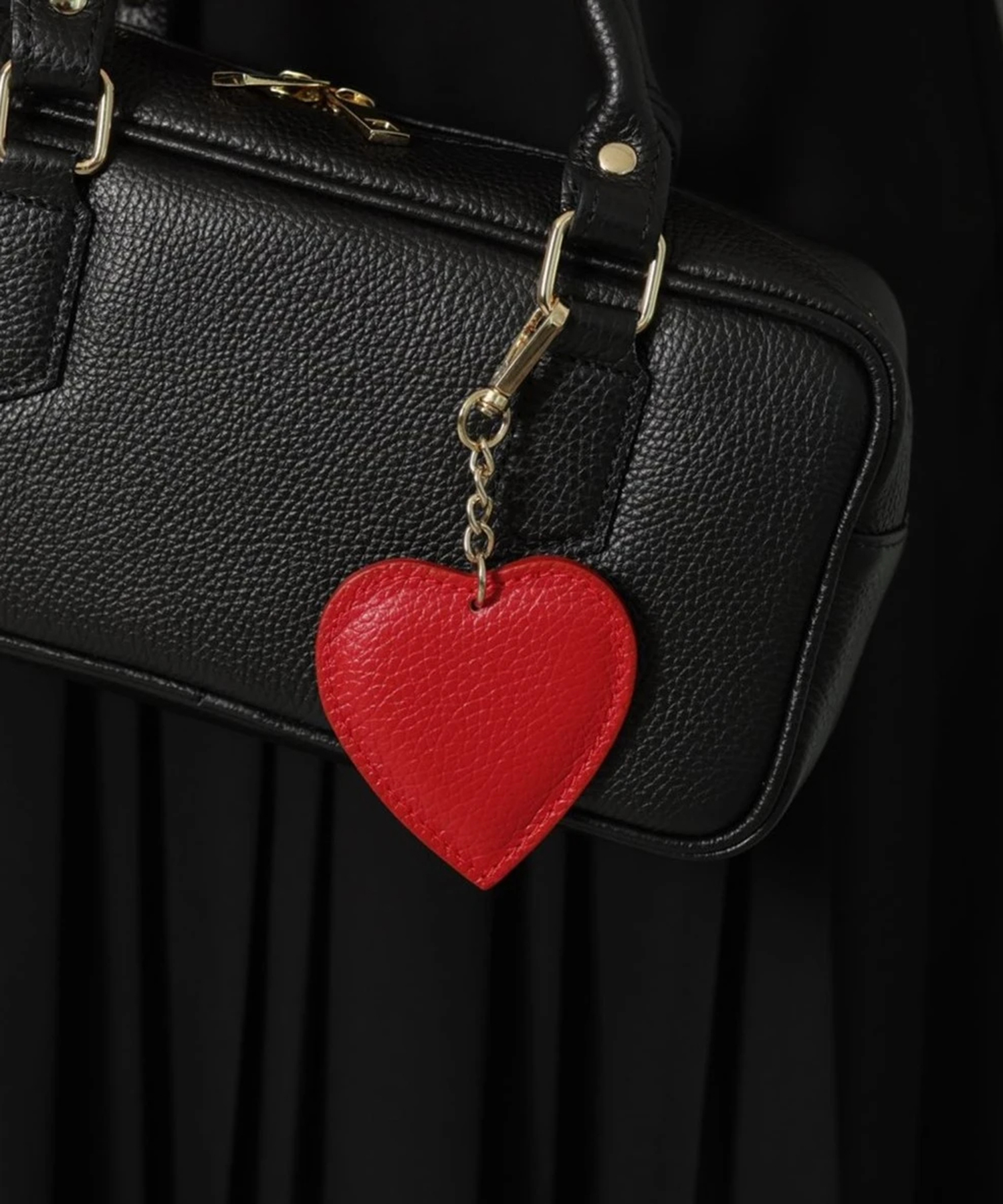 AULENTTI レザーハートチャーム | ファッション小物/その他 | Arpege