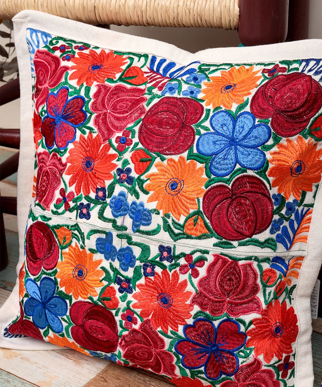 フラワー刺繍クッションカバー【WEB限定】 / その他インテリア