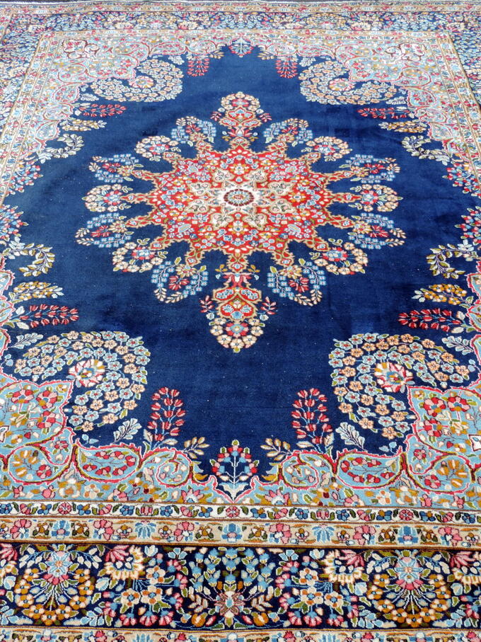 ペルシャ絨毯．カーペット】ケルマン産手織りウールビンテージ物