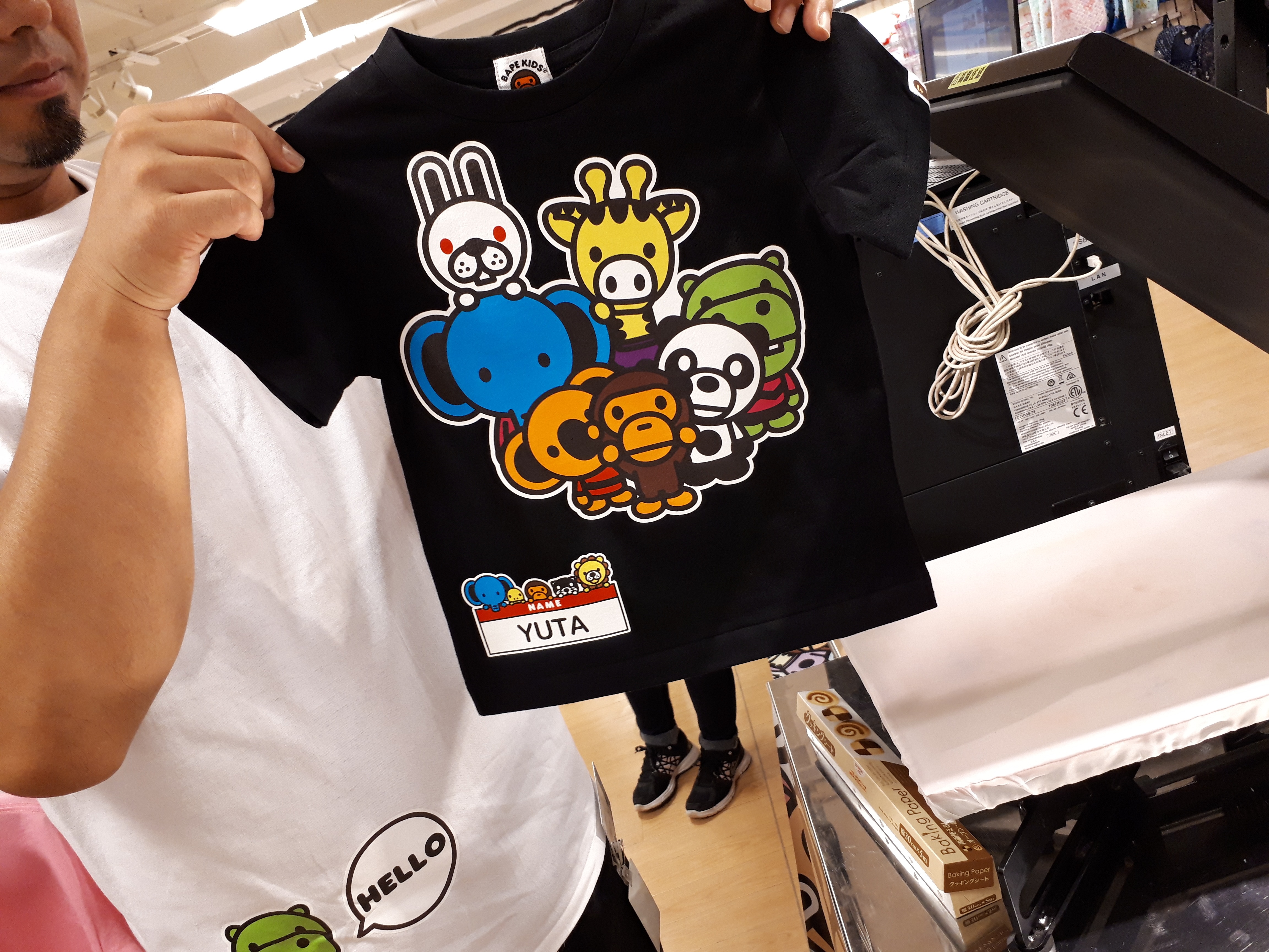 BAPE KIDS®カスタムTシャツワークショップに協賛 ＠西武池袋本店6階