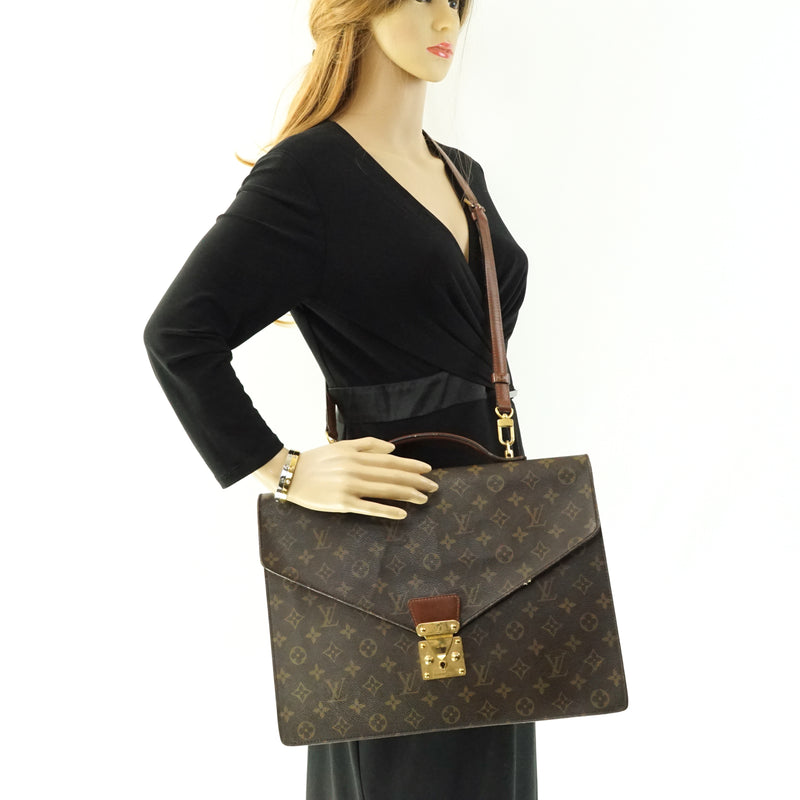 Louis Vuitton Serviette Conseiller