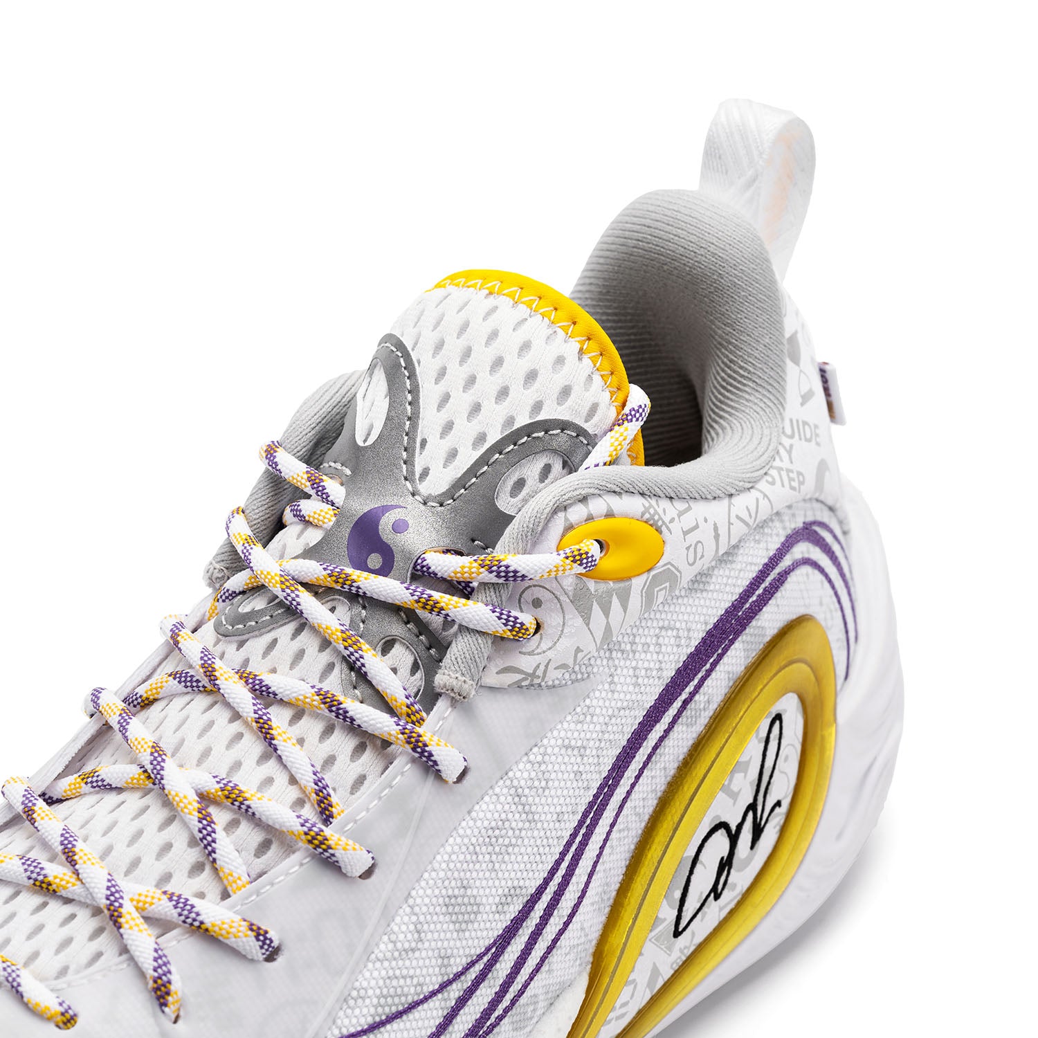 Dlo 1 「キャリア」｜｜ウェイドバッシュ｜LININGバッシュ｜NBA