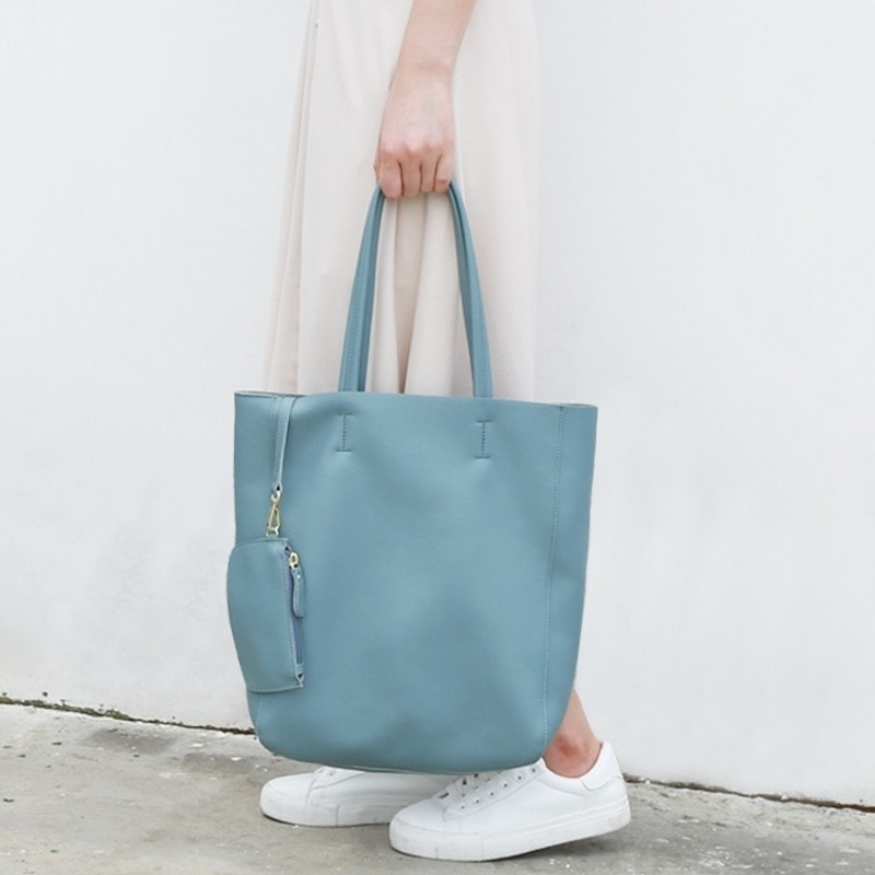 女性用ライトブルー縦型ソフトレザートートバッグ | Baginning