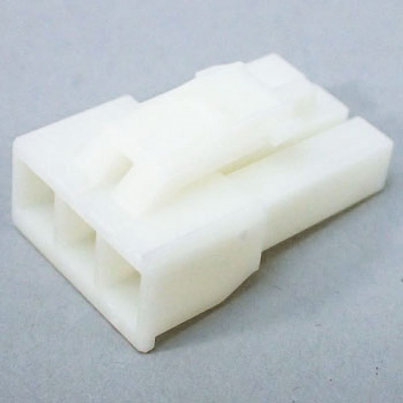 176272-1 3.96mm x 4.6mm (.156 インチ x .181 インチ) センターライン