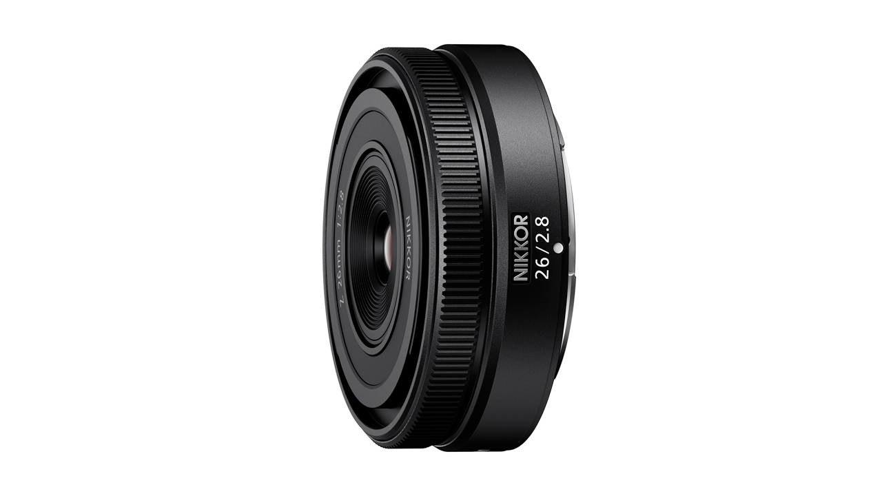 ニコン、薄型広角単焦点レンズ「NIKKOR Z 26mm f/2.8」発売。「ニコン