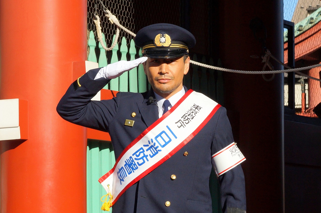 元K-1王者・魔裟斗さんを一日消防署長に任命東京消防庁が火災予防を