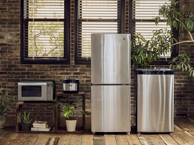 ハイアール、ステンレス調の冷蔵庫やレンジ、洗濯機などスタイリッシュ