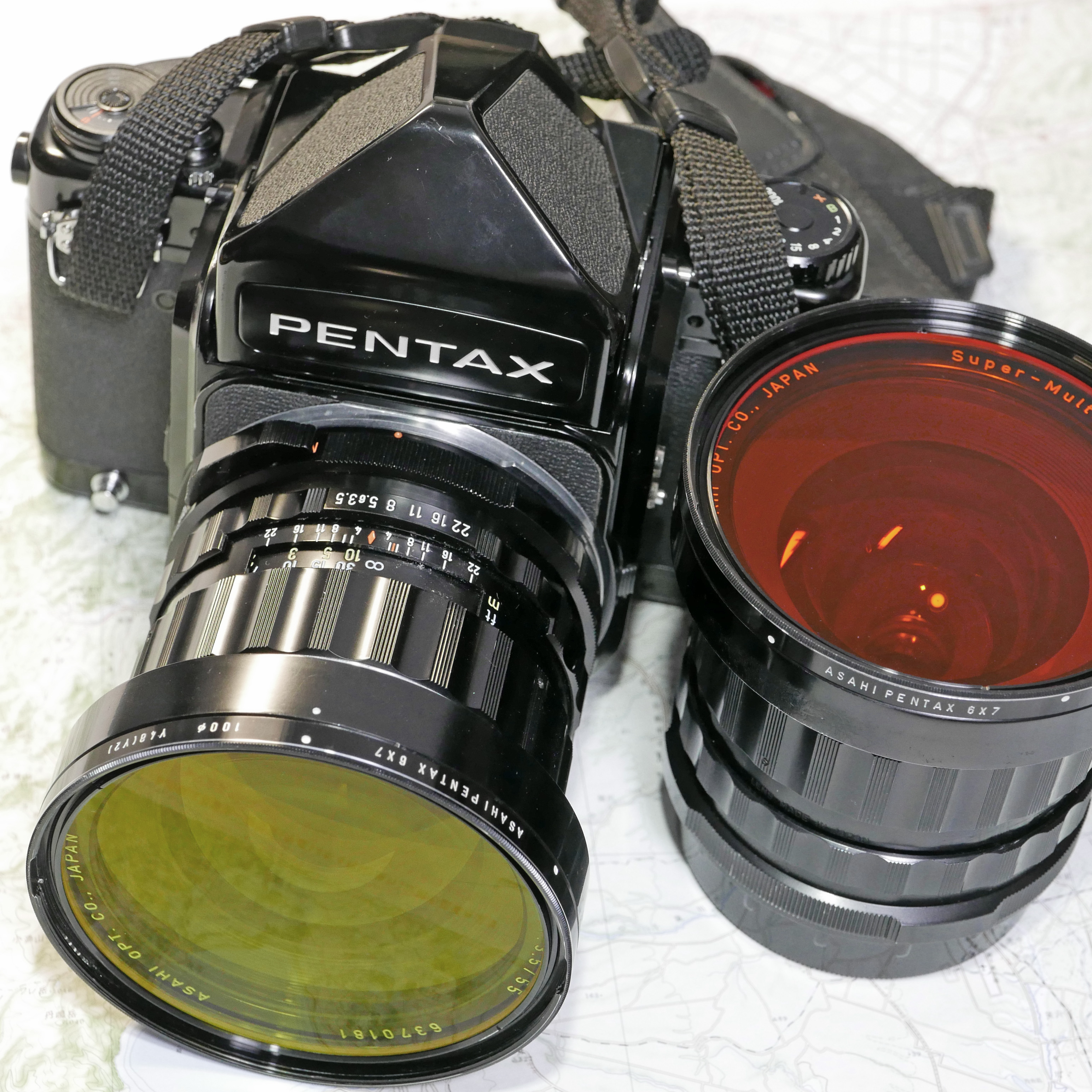 PENTAX（ペンタックス）67と初期の55mm広角レンズで遊ぶ！（於：渋谷）