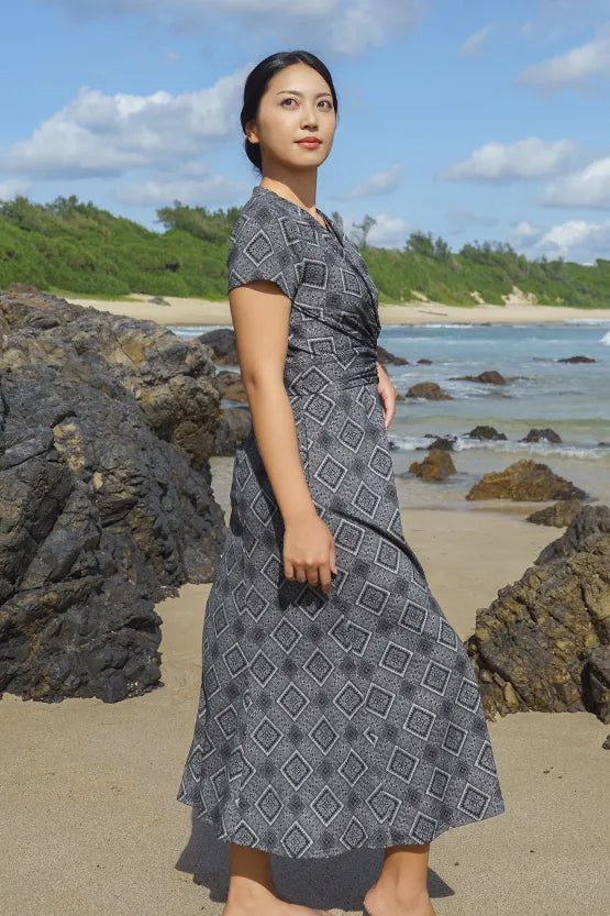 大島紬意匠 ストレッチジャージー】ロングマリリンワンピース– kay me