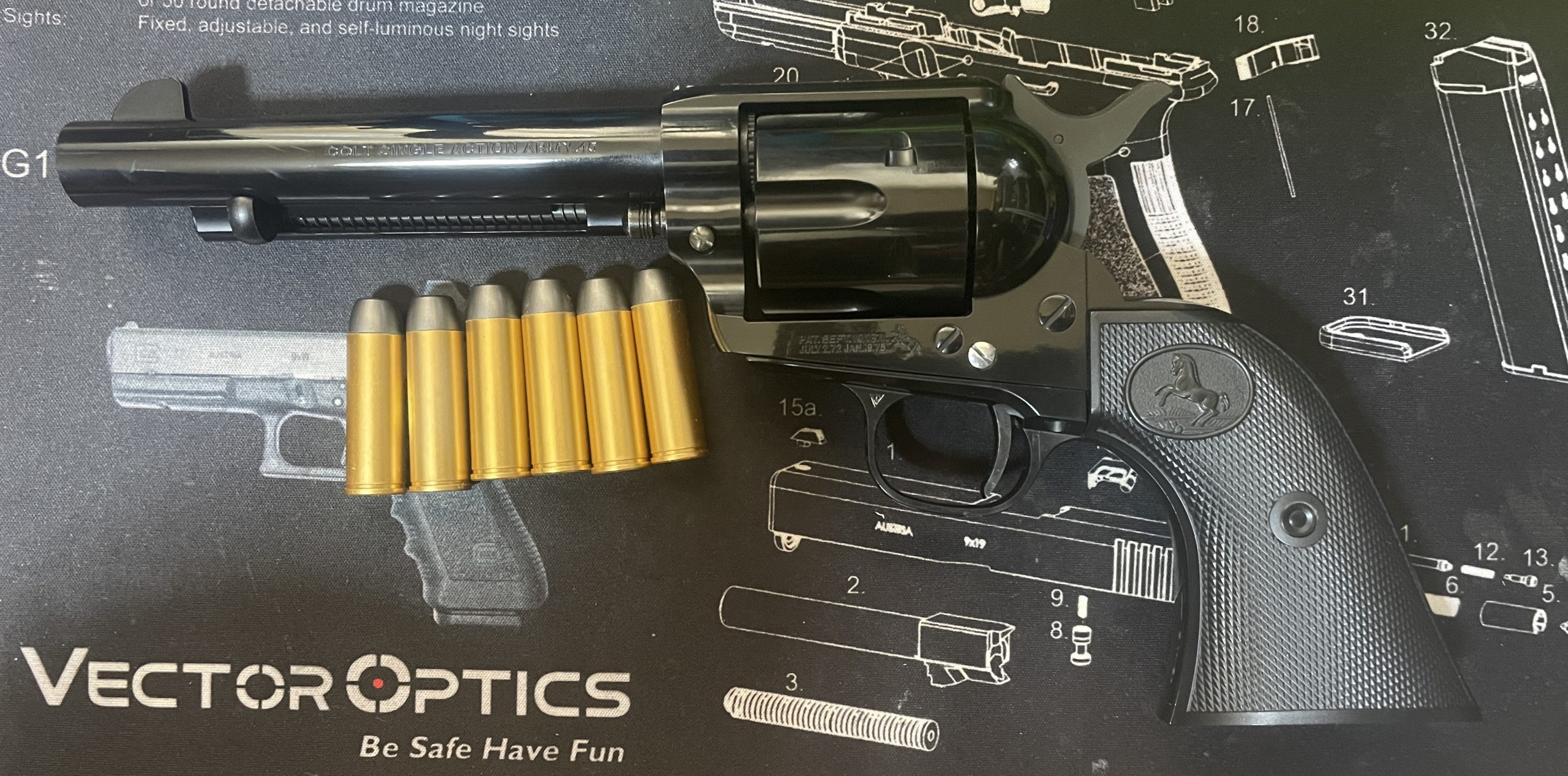 東京マルイ SAA.45 アーティラリー 組み立てとカスタム