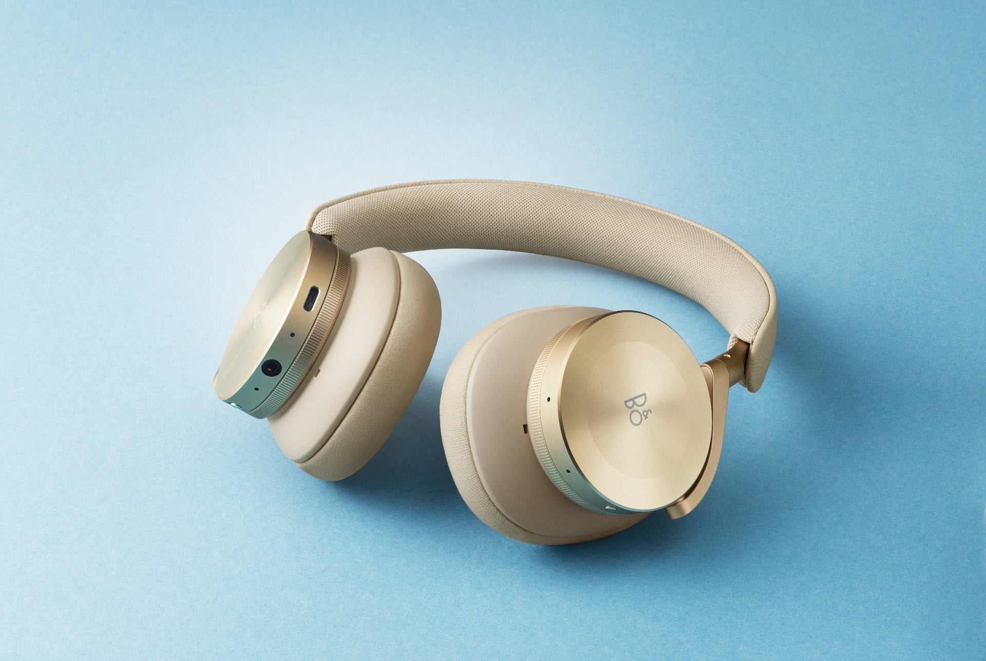 BEOPLAY H95 – Kebecson