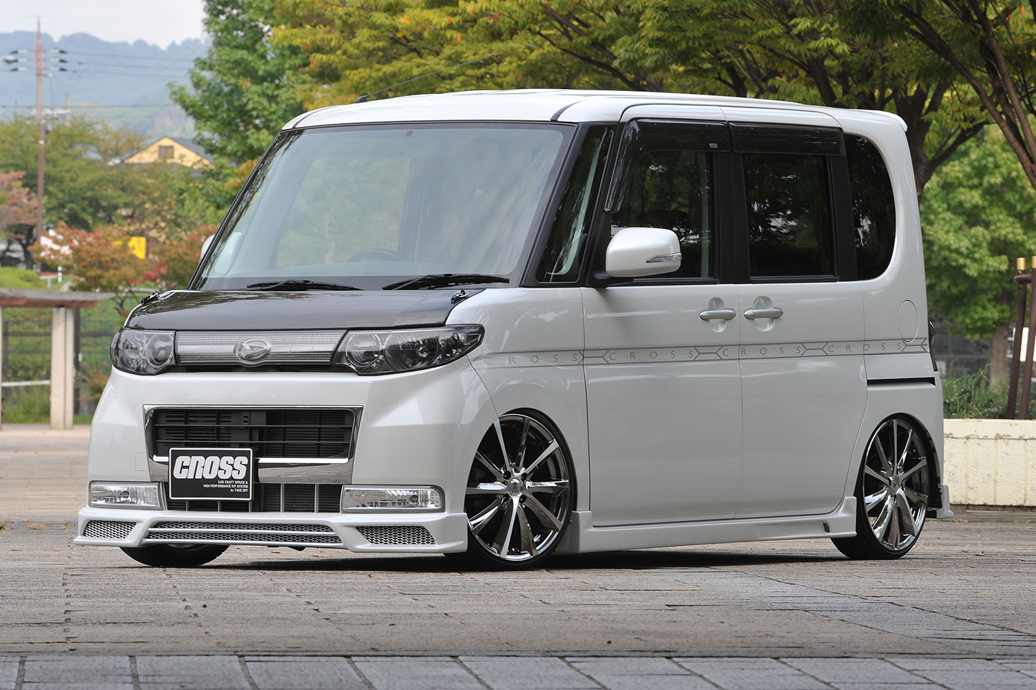 タントカスタム前期（L375系）エアロ3点キット［ATC0040］｜TAKE OFF