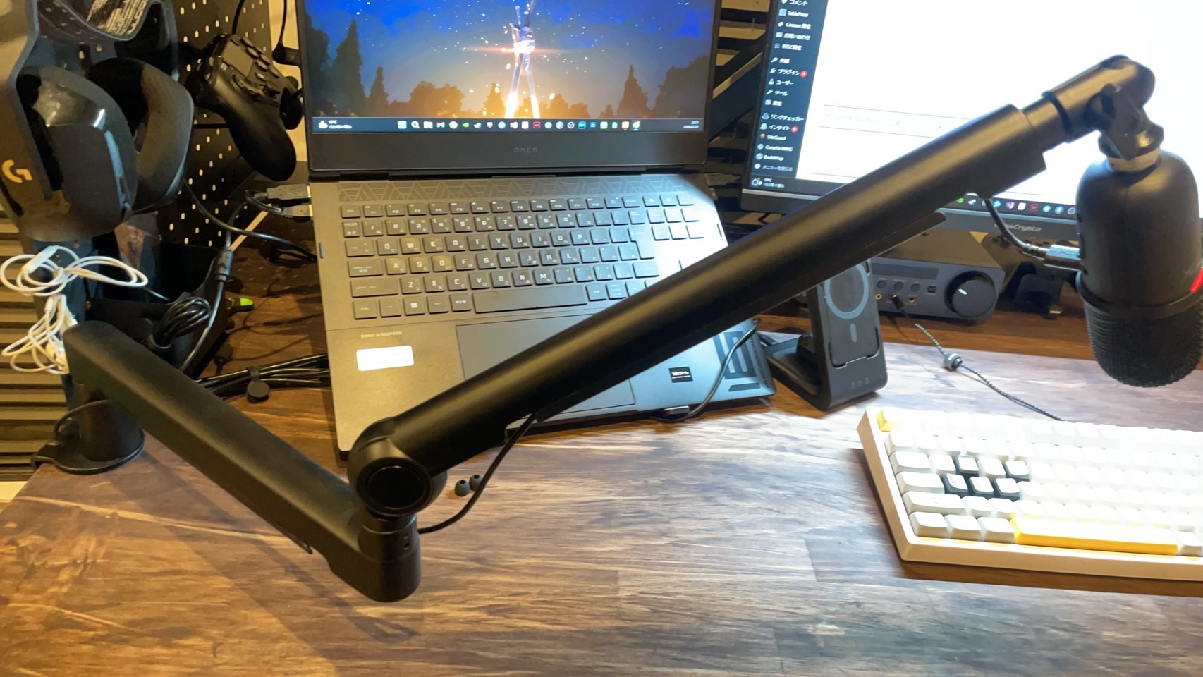 コンデンサーマイク】HyperX SoloCast マイクアームは使うべき？ | こ