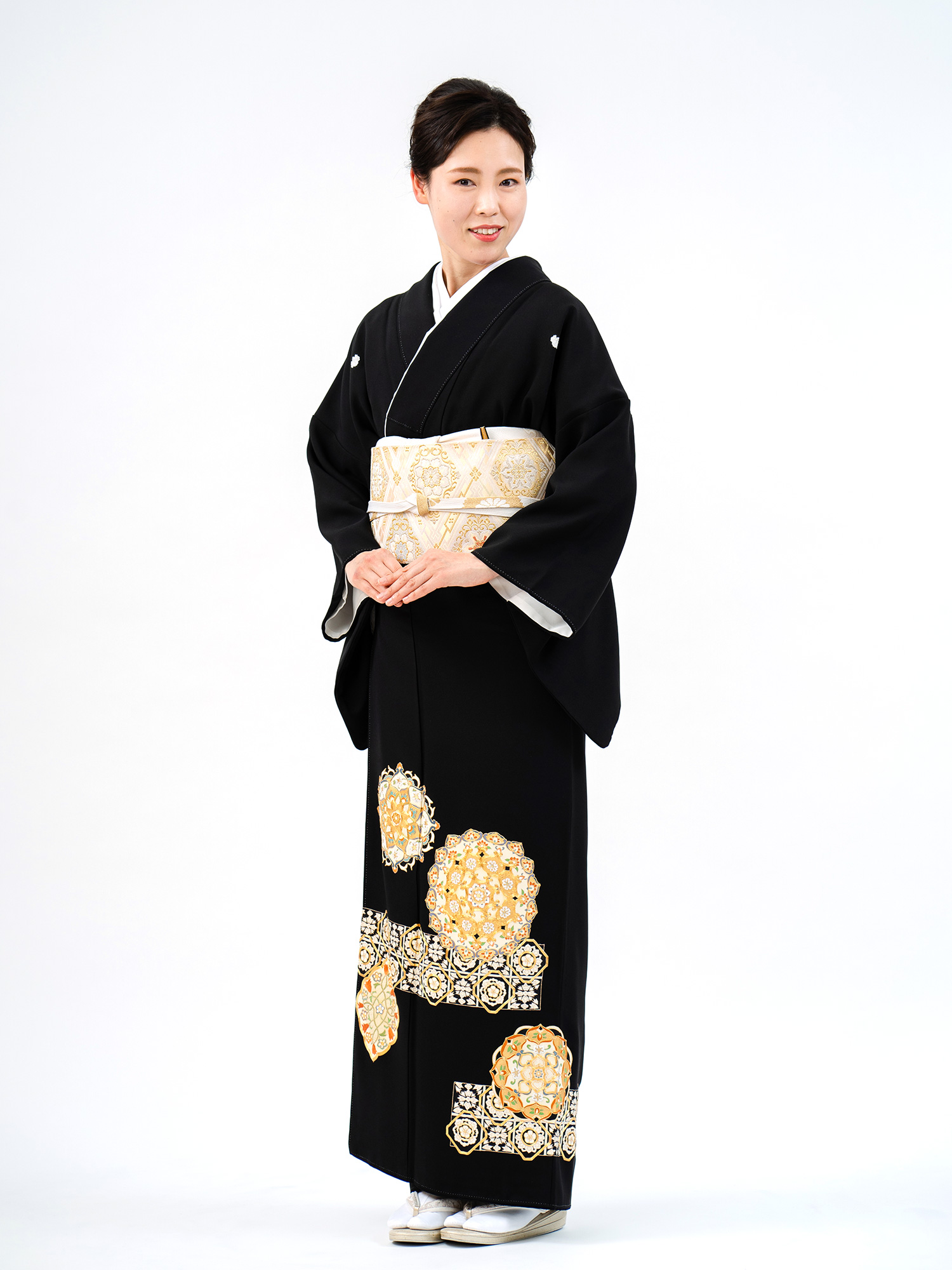 特選！最高級の留袖レンタル】品番：t-671 京友禅と刺繍の逸品｜KIMONO