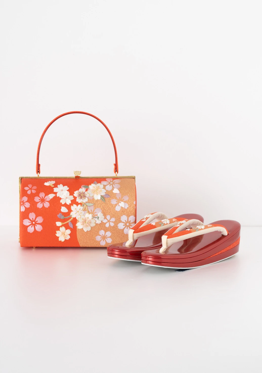 振袖用草履バッグセット／桜刺繍／赤 | 振袖レンタル·購入や成人式の