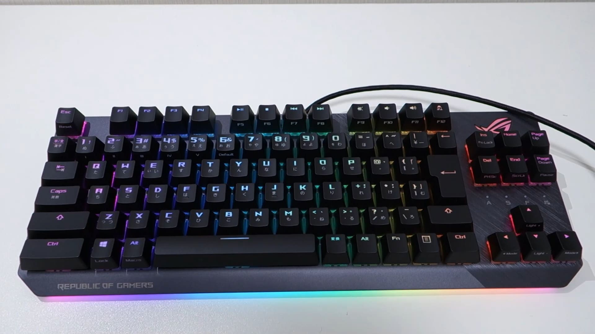 ROG STRIX SCOPE TKLレビュー】これは買いな銀軸キーボード - がじぇけん