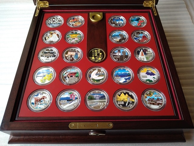 地方自治法施行60周年記念千円銀貨幣収納ケース（七宝メダルなし）の