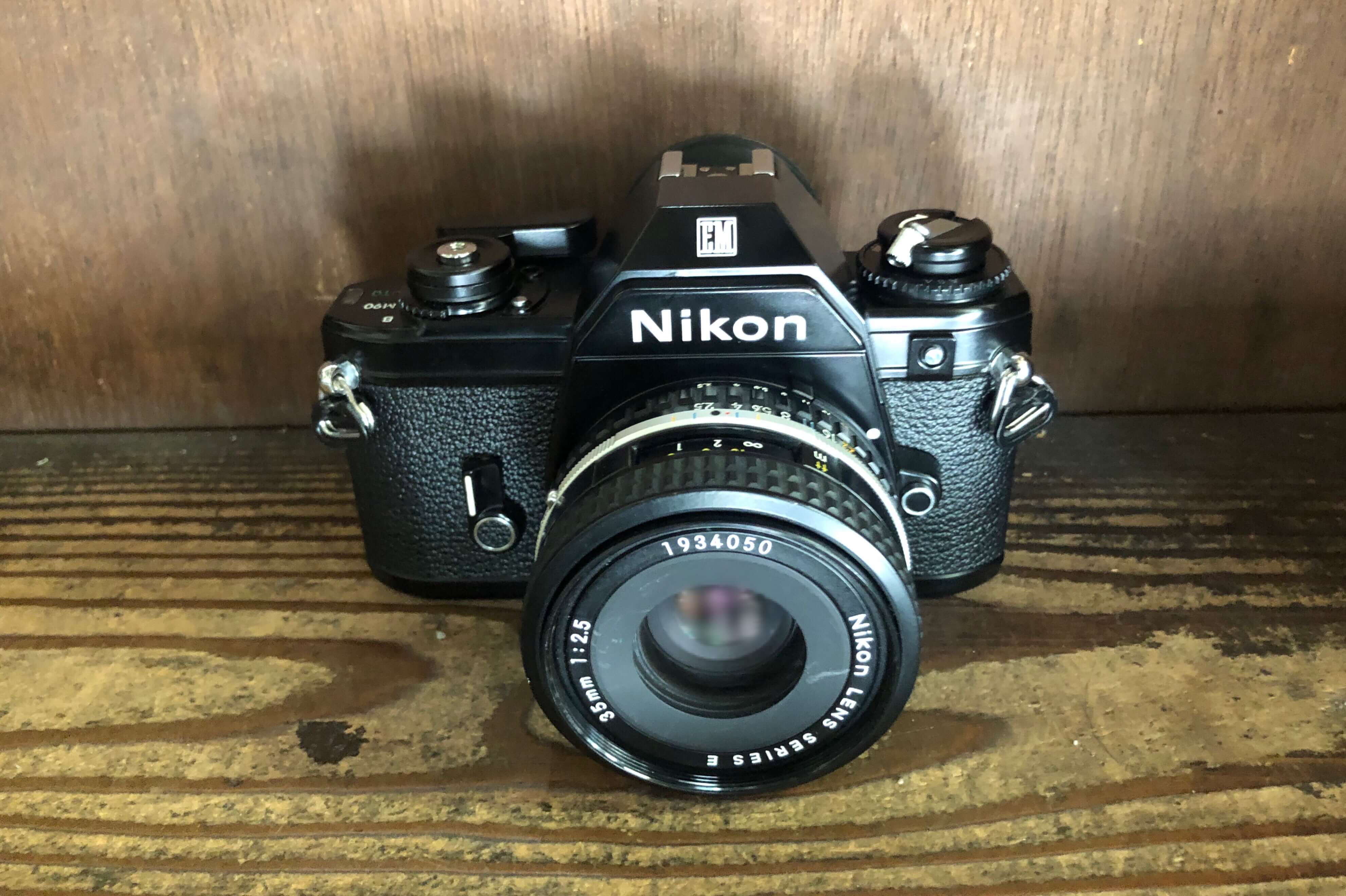 程度の良さそうなNikon EMにやっと出会えたのである。｜記憶カメラ